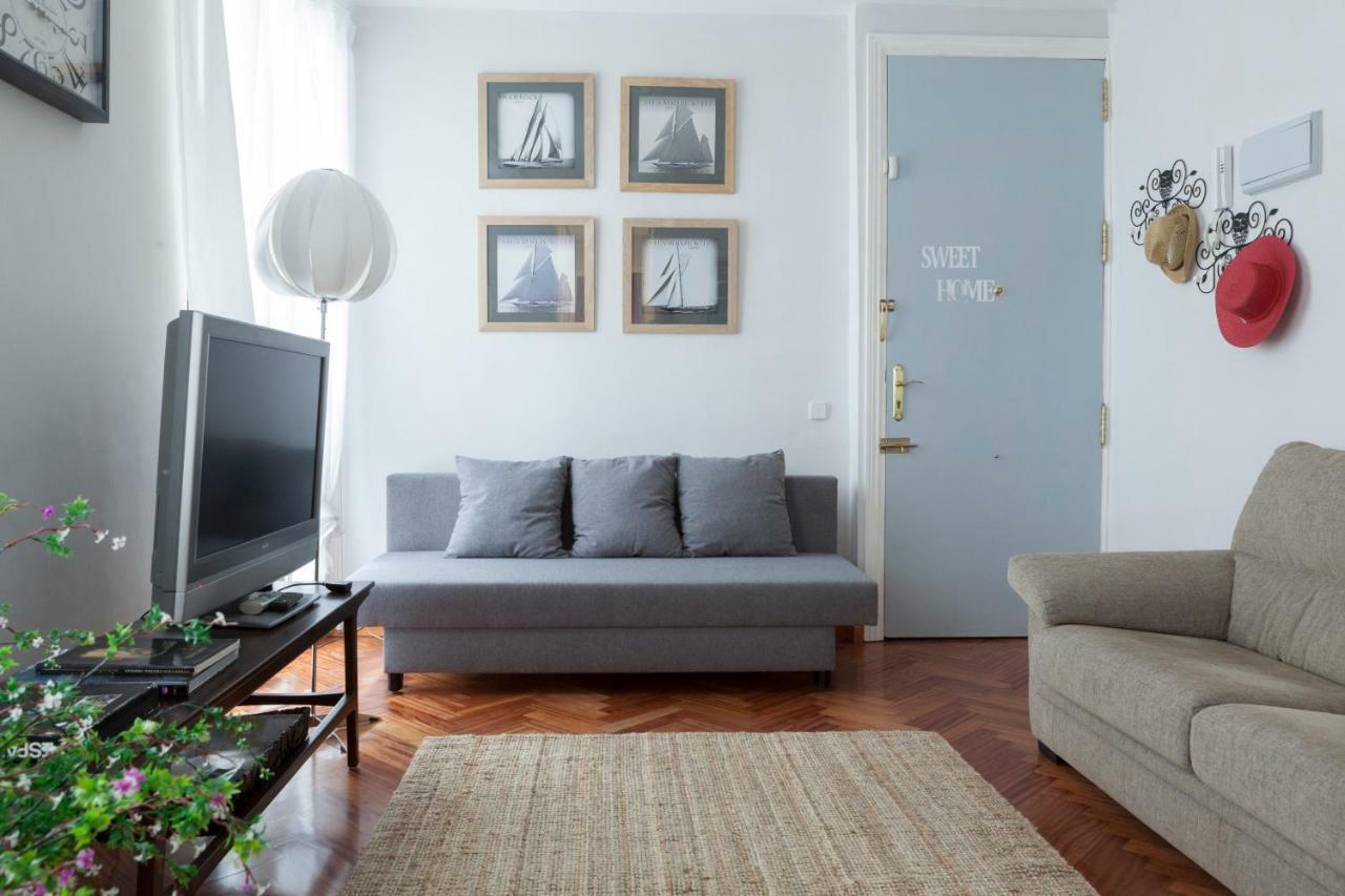 Elegante Piso Junto Al Museo Del Prado Apartment Мадрид Екстериор снимка