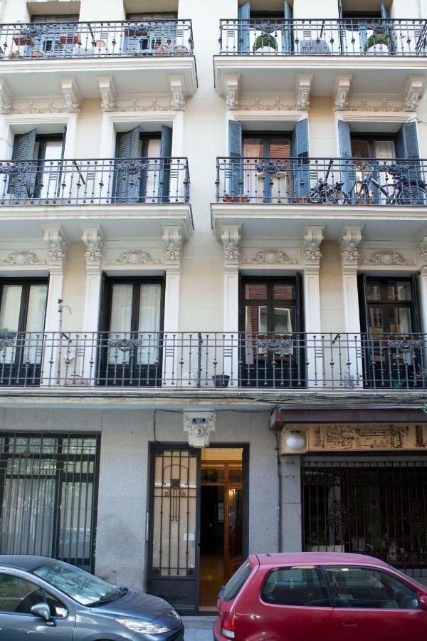Elegante Piso Junto Al Museo Del Prado Apartment Мадрид Екстериор снимка