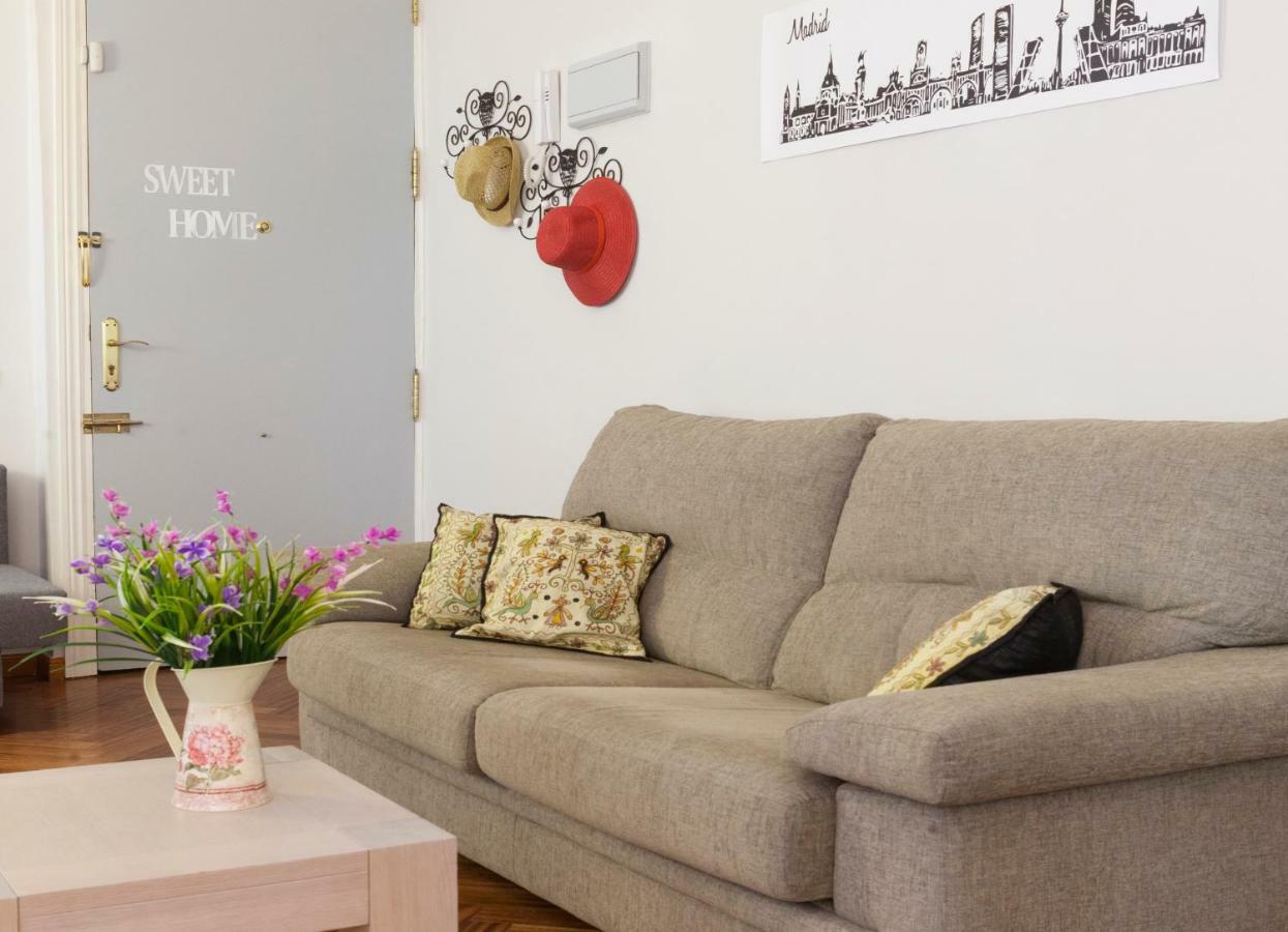 Elegante Piso Junto Al Museo Del Prado Apartment Мадрид Екстериор снимка